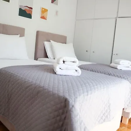 Apartment Floor, Sunny 2bdrm Next To Acropolis *