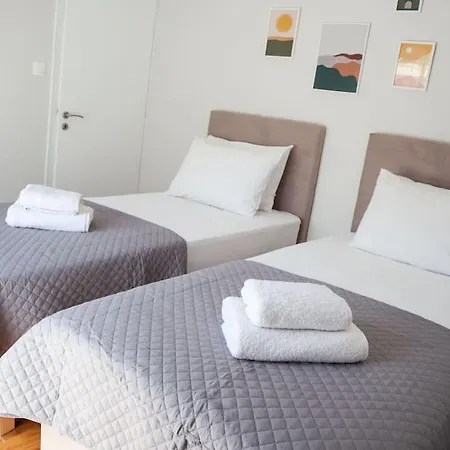 Floor, Sunny 2bdrm Next To Acropolis